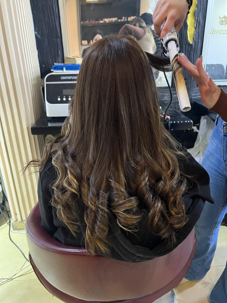 Iman Ezzedin Salon